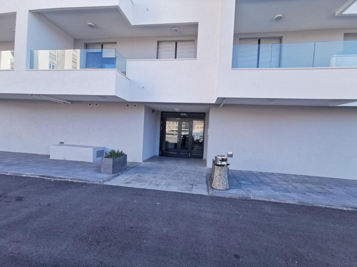 Legacy Marine2 - Zadar, Luxury Suites Exterior photo